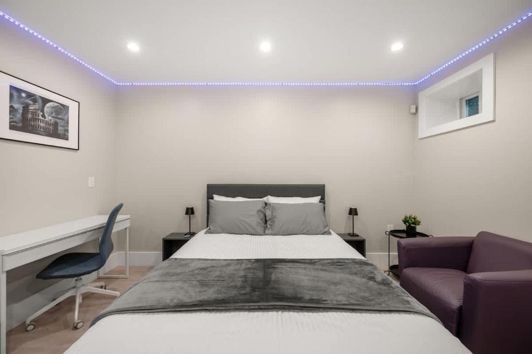 Photo of Bedroom in Sunset