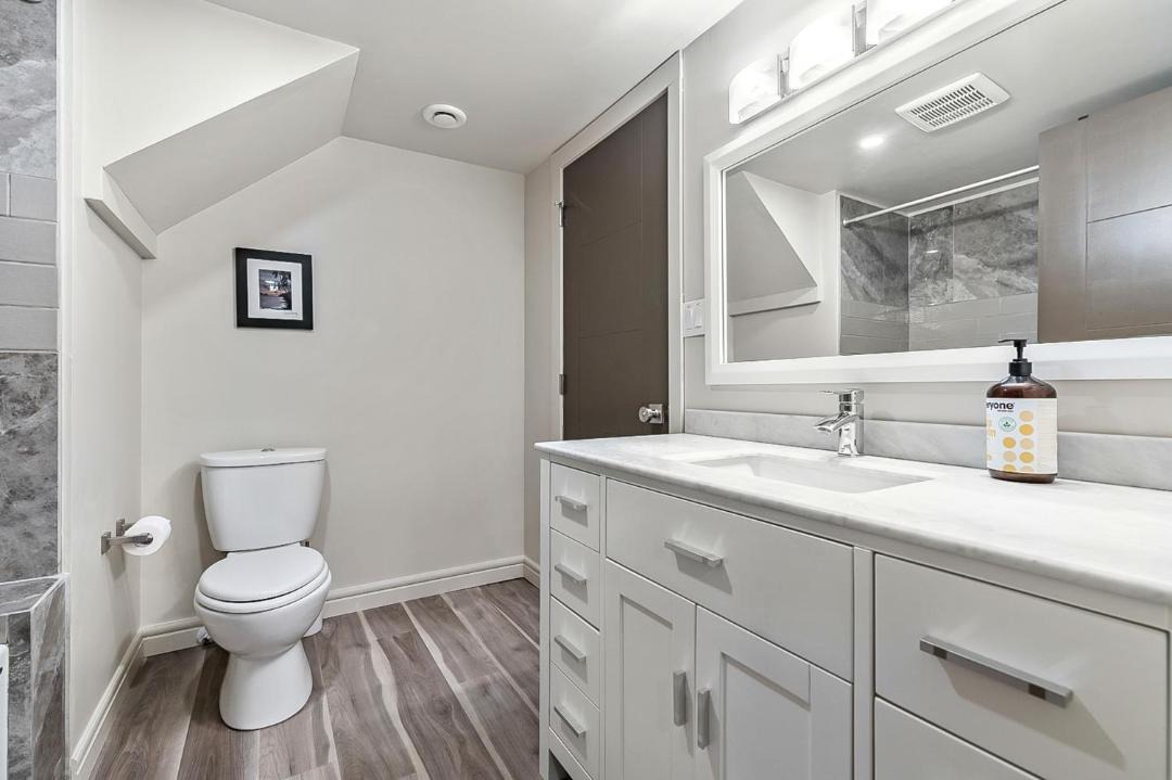 Photo of Bathroom in Haysboro