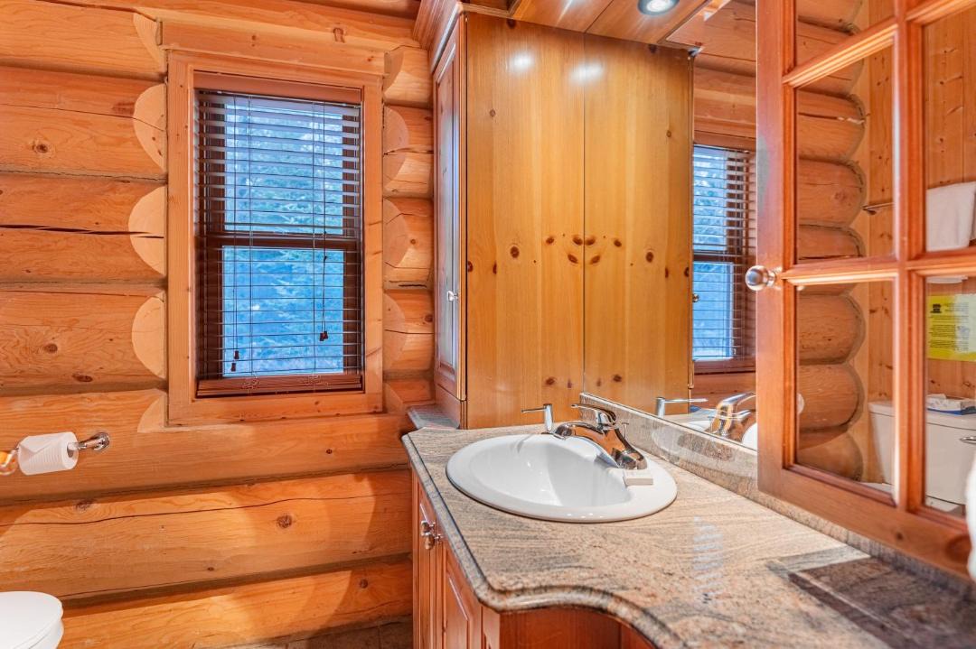 Photo of Bathroom in Fiddler Lake Resort