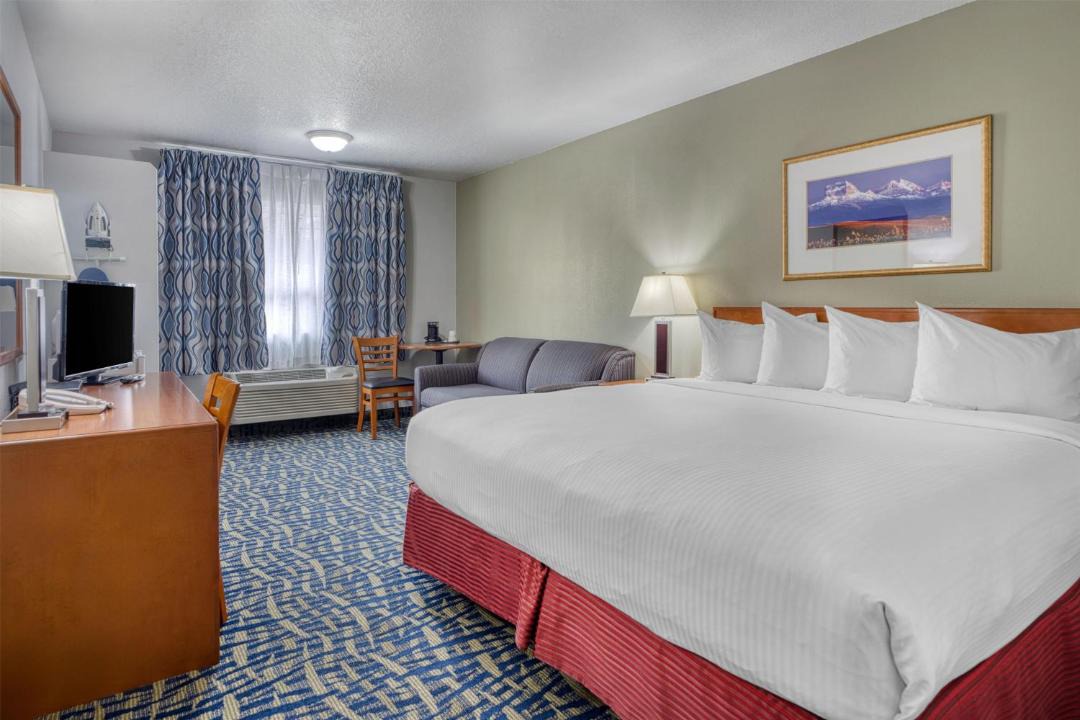 Photo of Bedroom in South Lethbridge