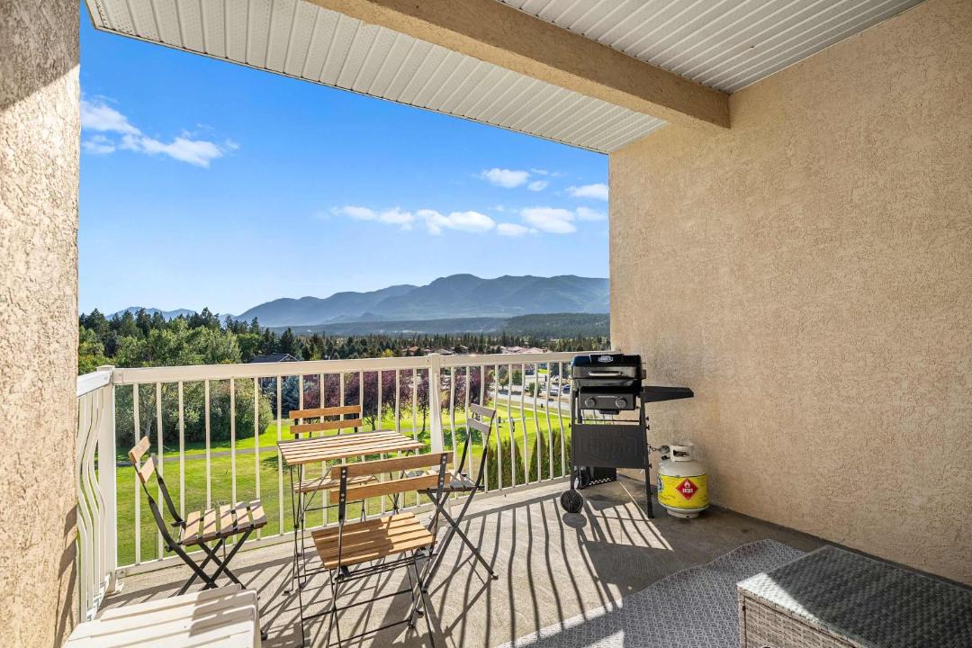 Photo of Patio Balcony in East Kootenay