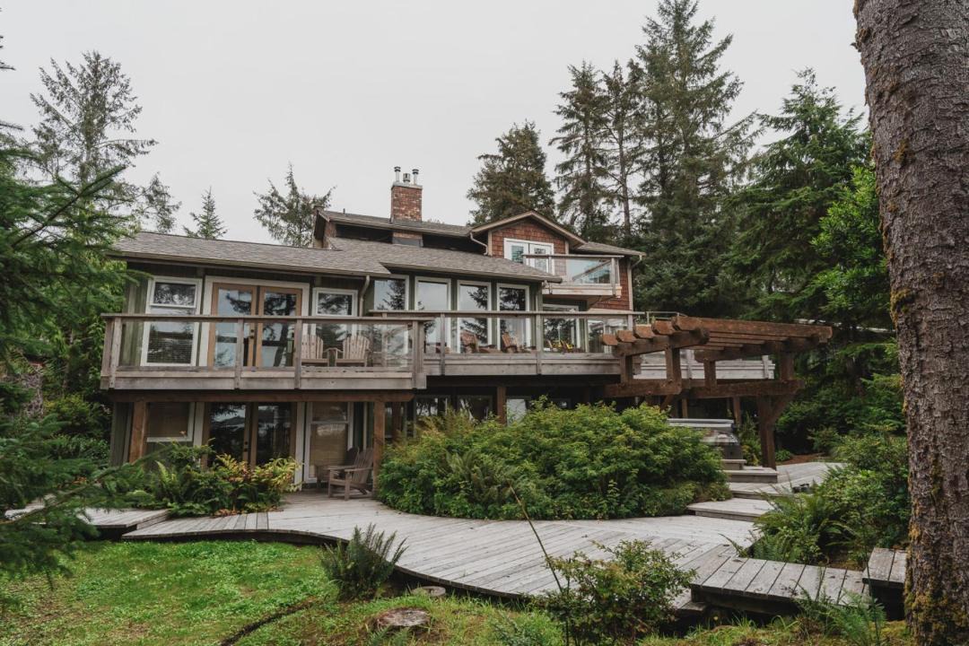 Photo of Others in Tofino