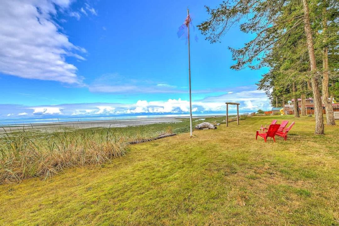 Photo of Others in Comox