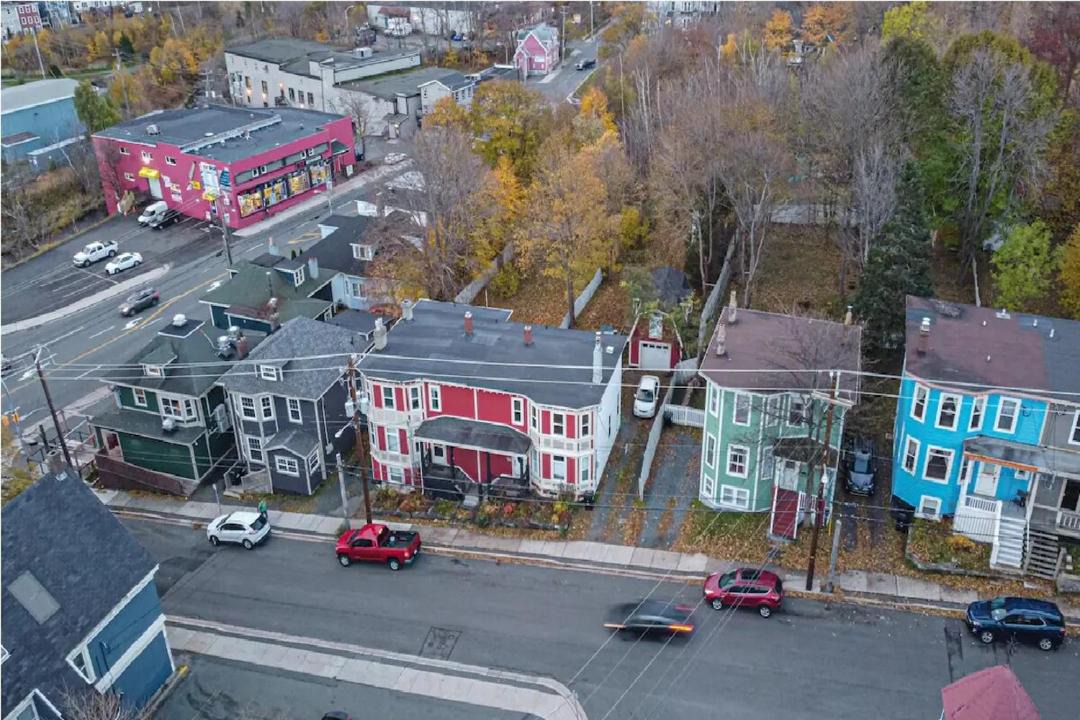 Photo of Others in Waterford Valley