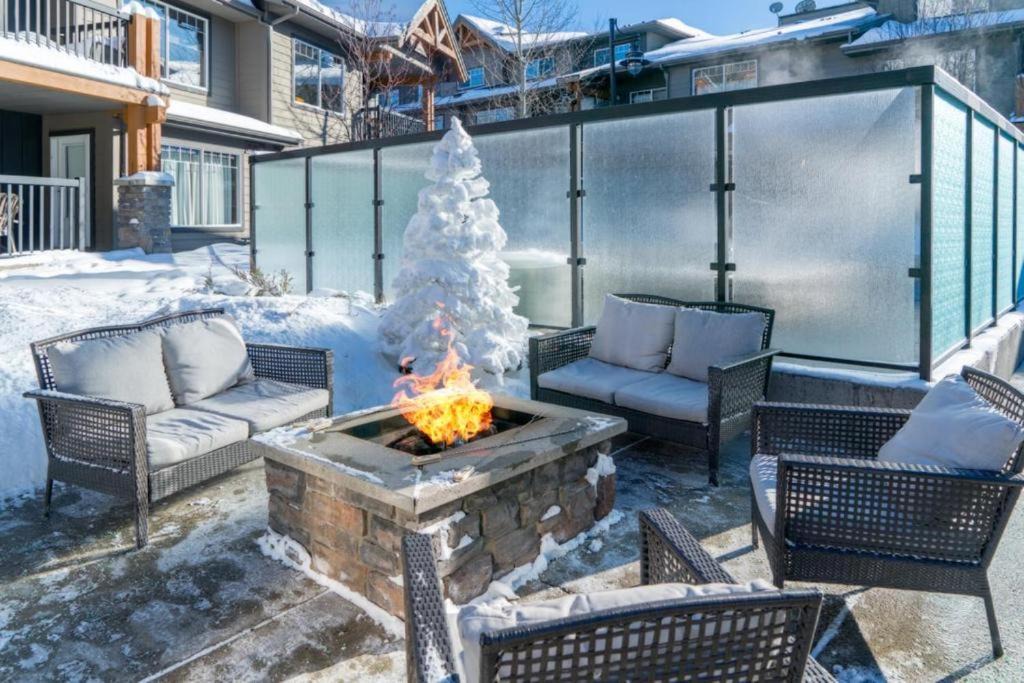 Photo of Others in Pinehouse