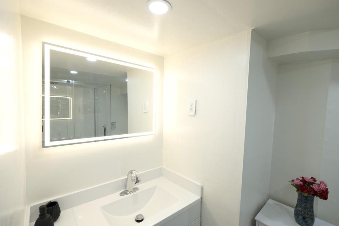 Photo of Bathroom in Niagara Falls