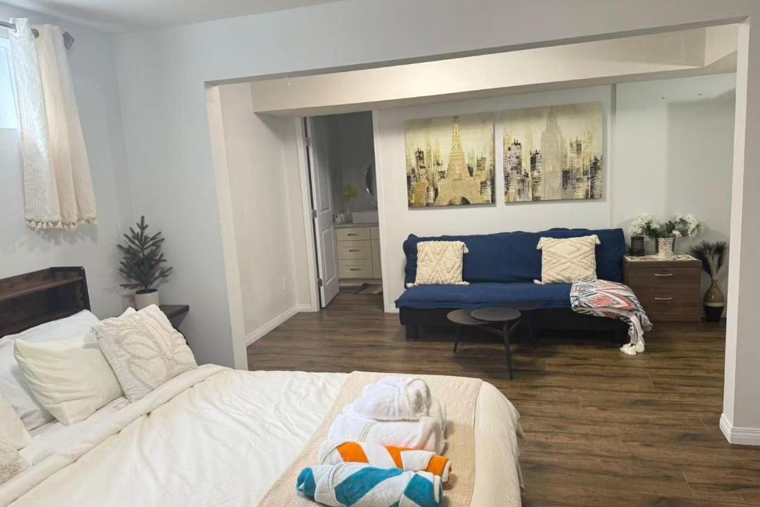 Photo of Bedroom in South Central