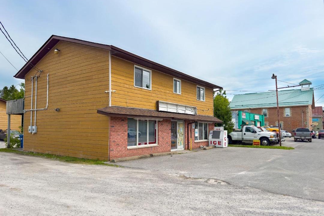 Photo of Buildings in Bobcaygeon