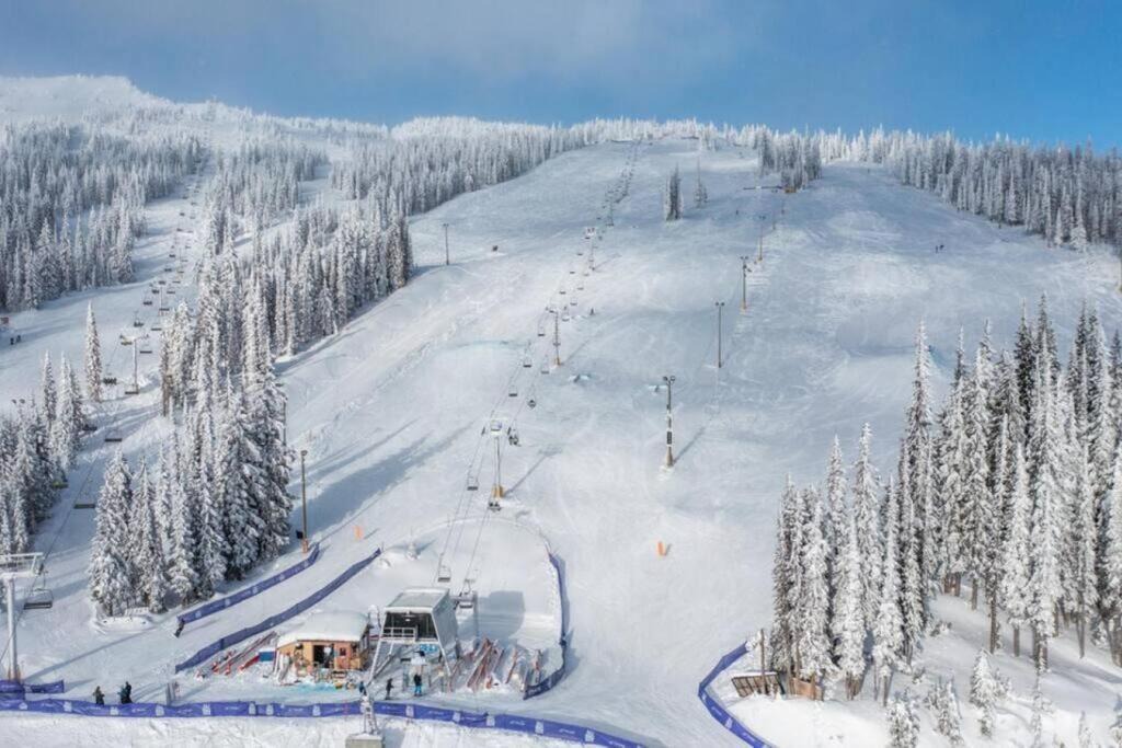 Photo of Others in Snow Pine Estates