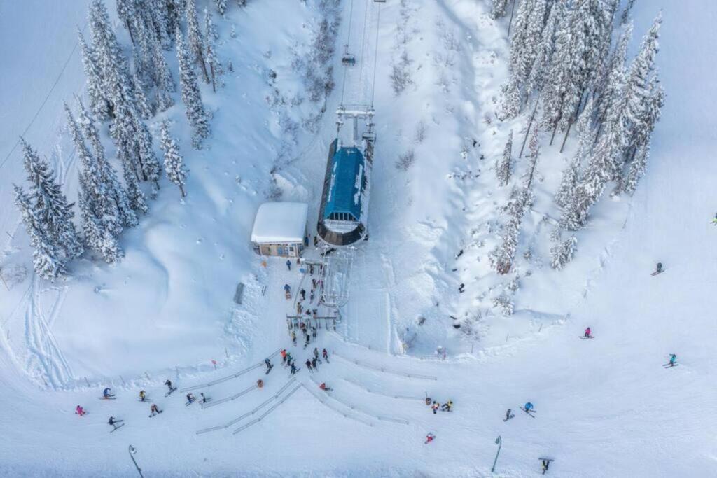 Photo of Others in Snow Pine Estates