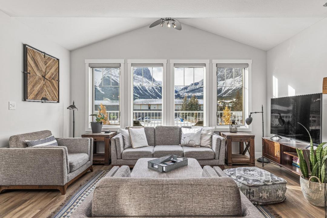 Photo of Livingroom in Canmore