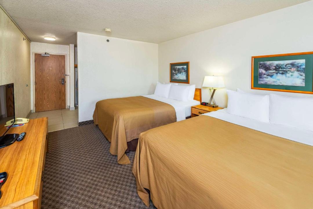 Photo of Bedroom in Edson