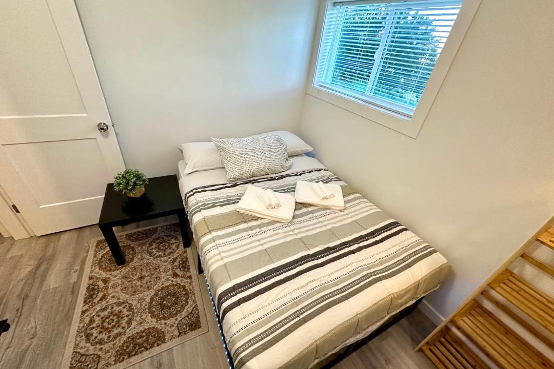 Photo of Bedroom in Saanich East