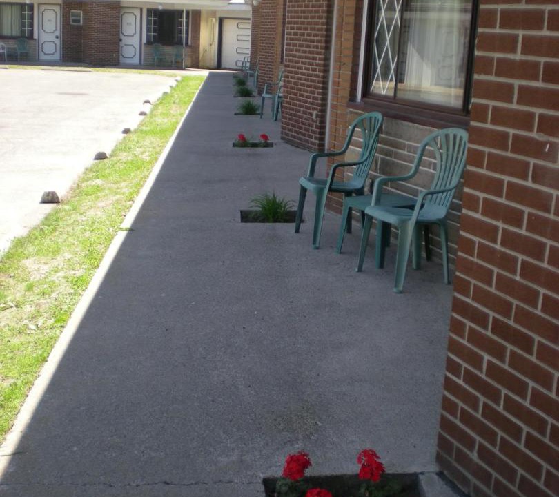Photo of Others in Vaudreuil
