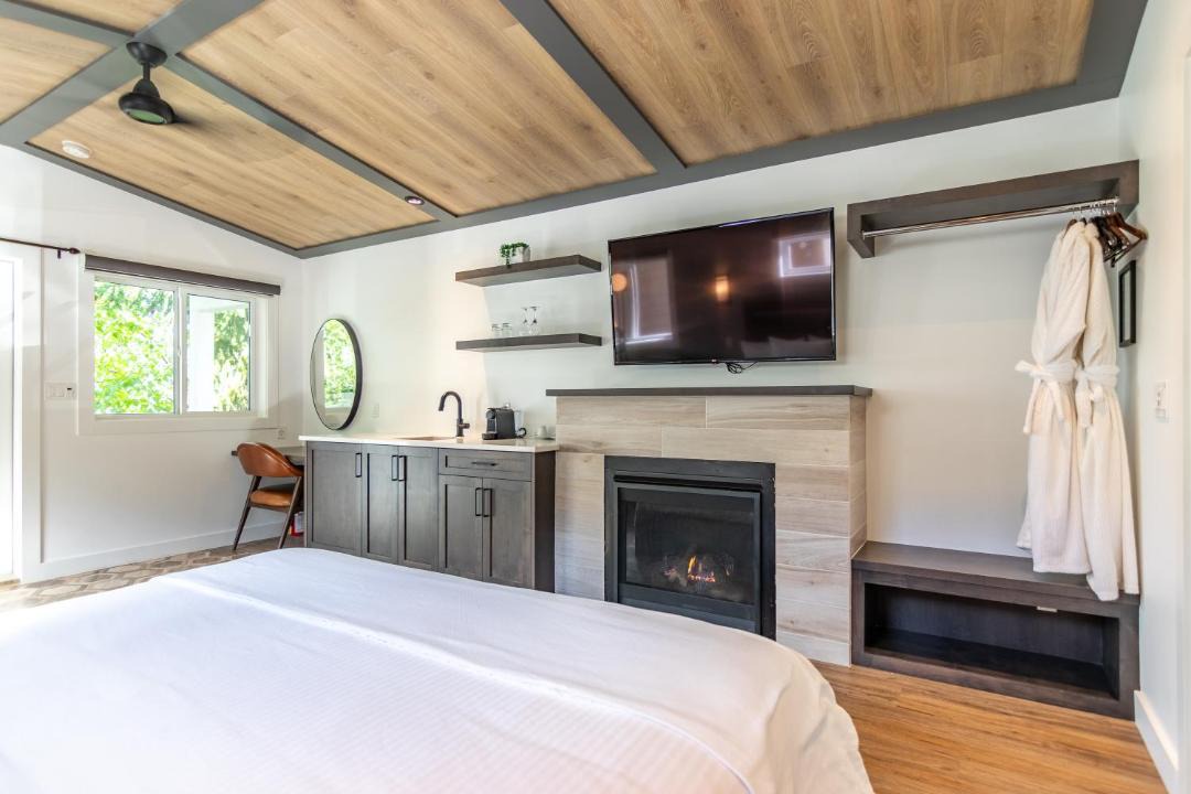 Photo of Bedroom in Nakusp
