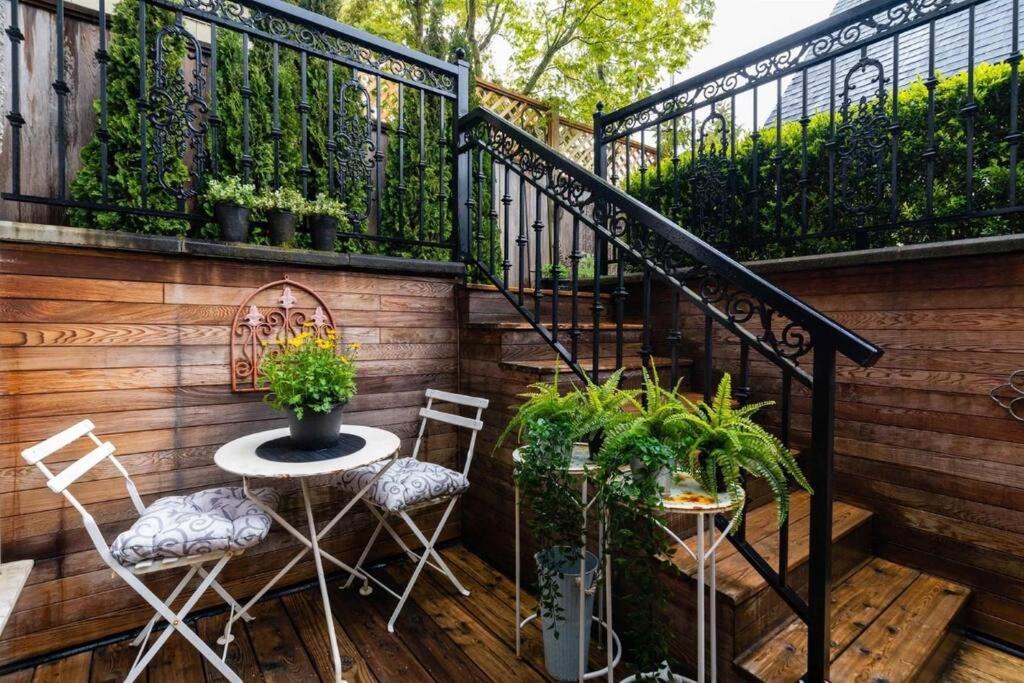 Photo of Patio Balcony in West Point Grey