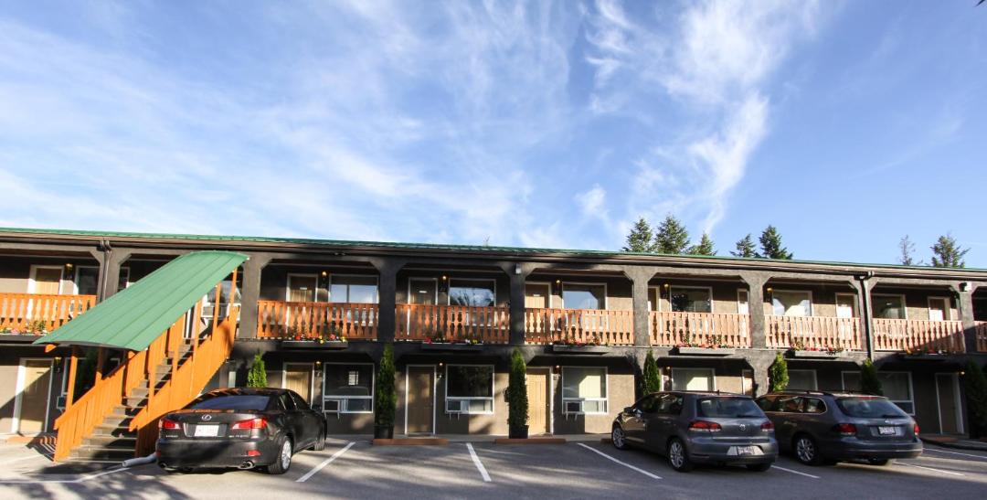 Photo of Others in Radium Hot Springs