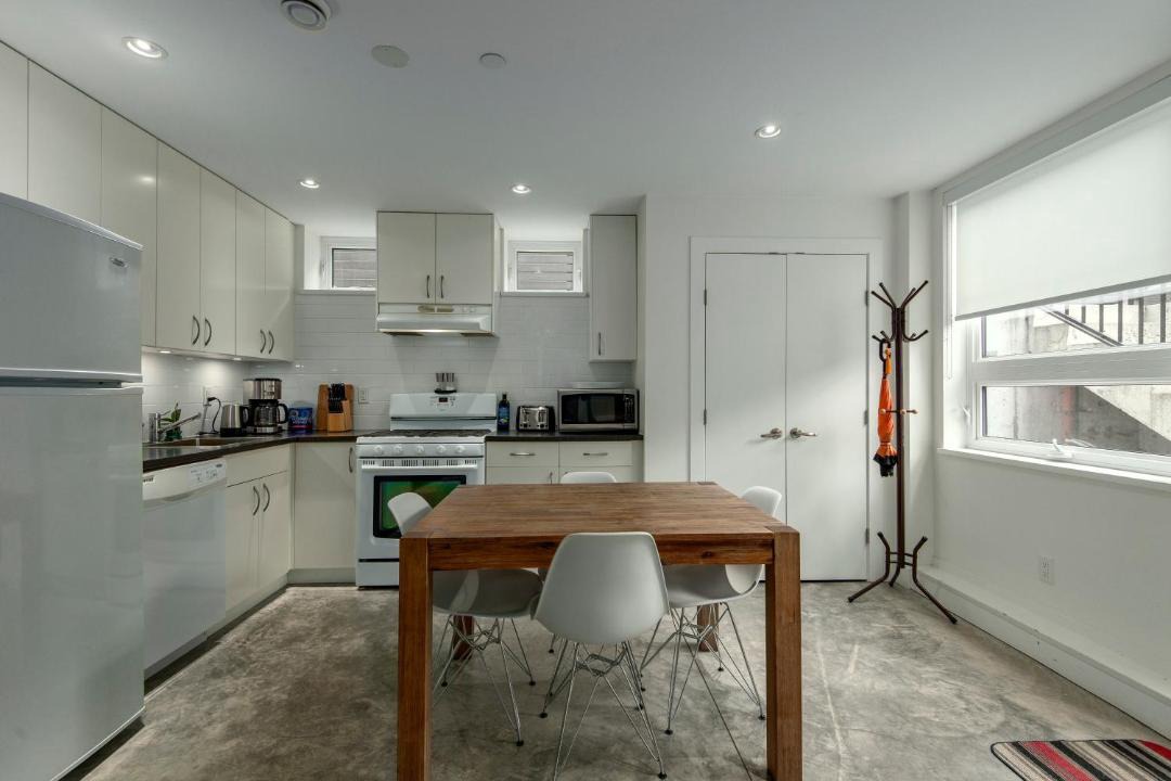Photo of Kitchen in West Point Grey
