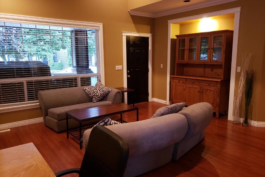 Photo of Livingroom in Willoughby