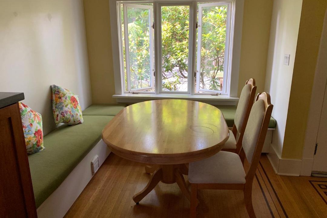 Photo of Livingroom in West Point Grey