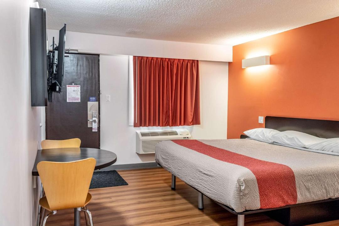 Photo of Bedroom in Fort Nelson