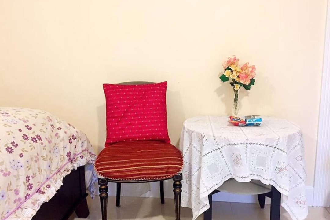 Photo of Bedroom in Renfrew-Collingwood