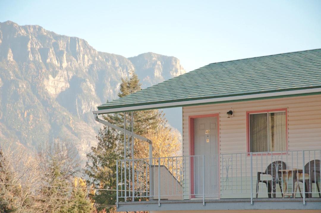 Photo of Others in Creston