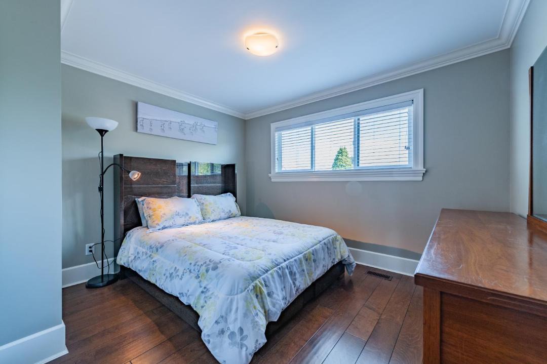 Photo of Bedroom in Renfrew-Collingwood