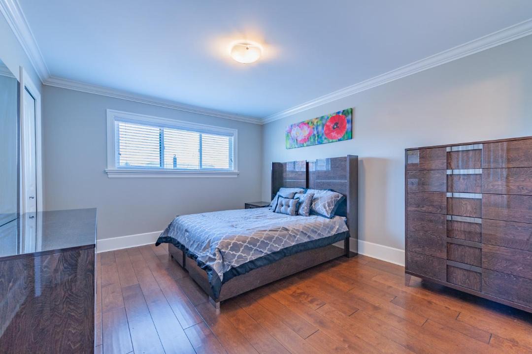 Photo of Bedroom in Renfrew-Collingwood