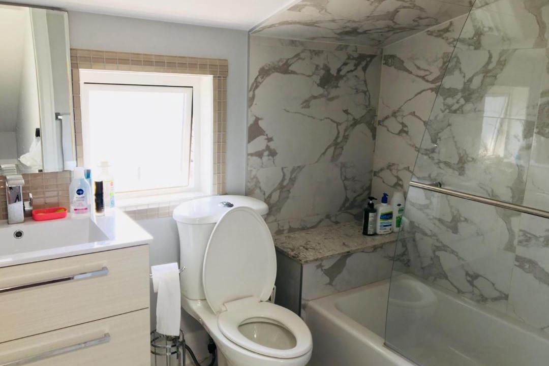 Photo of Bathroom in Renfrew-Collingwood