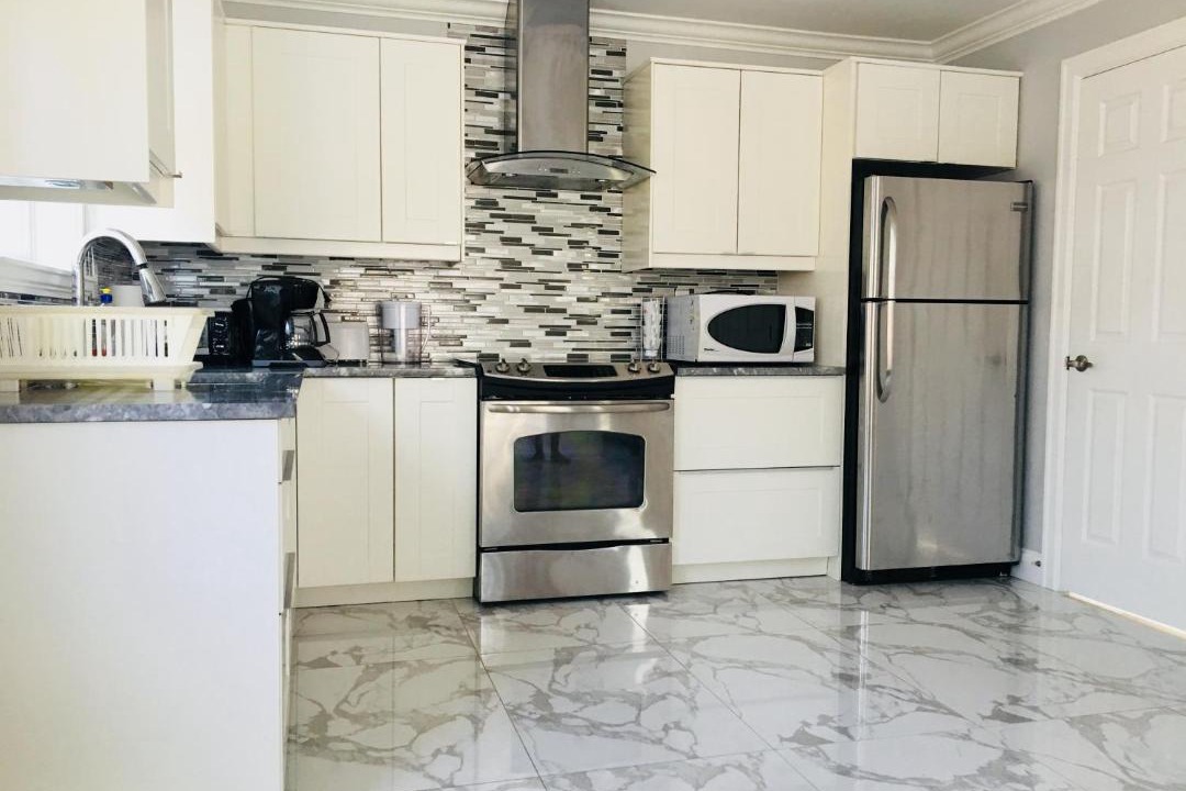 Photo of Kitchen in Renfrew-Collingwood