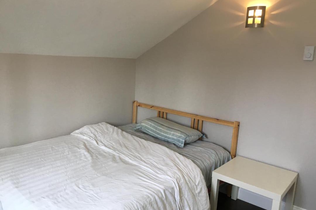Photo of Bedroom in Renfrew-Collingwood
