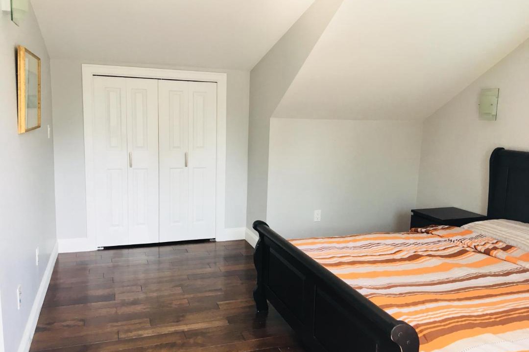Photo of Bedroom in Renfrew-Collingwood