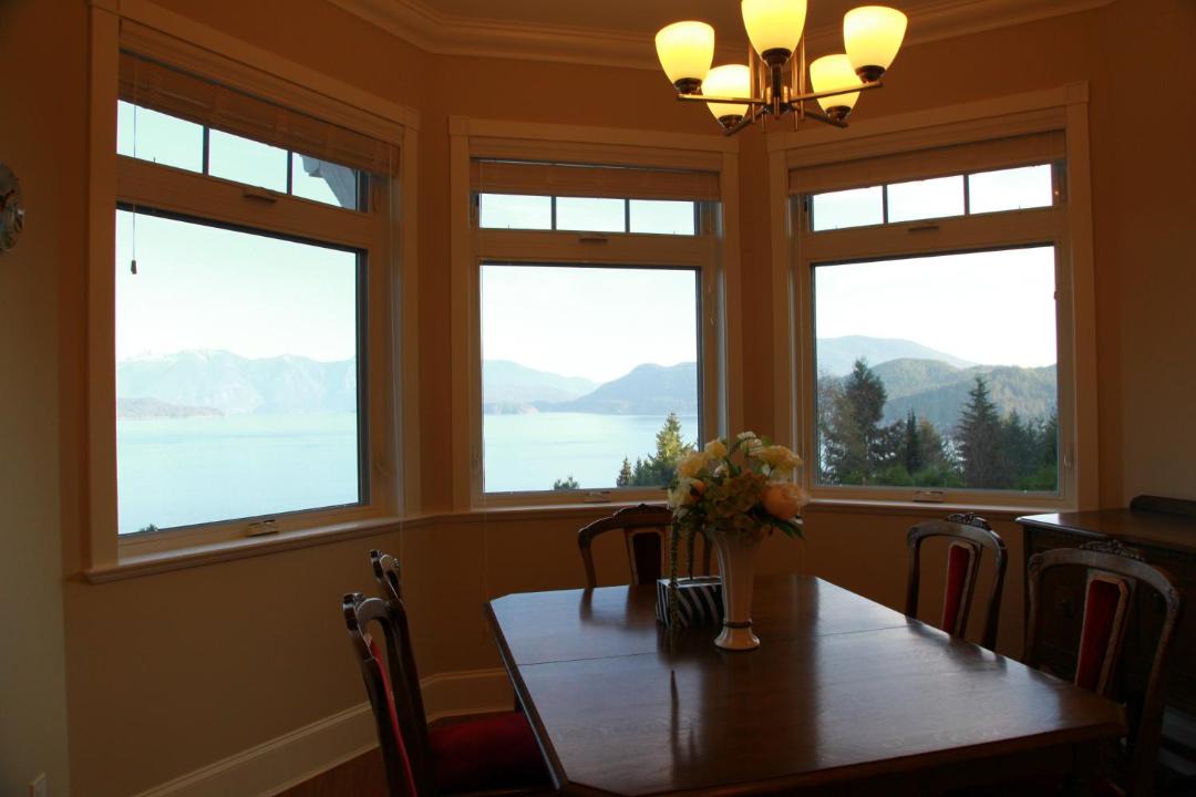 Photo of Livingroom in Gibsons