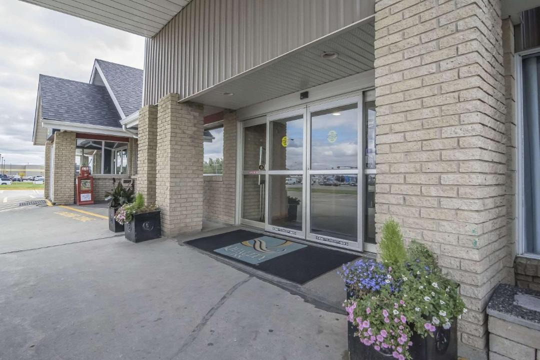 Photo of Others in West Edmonton