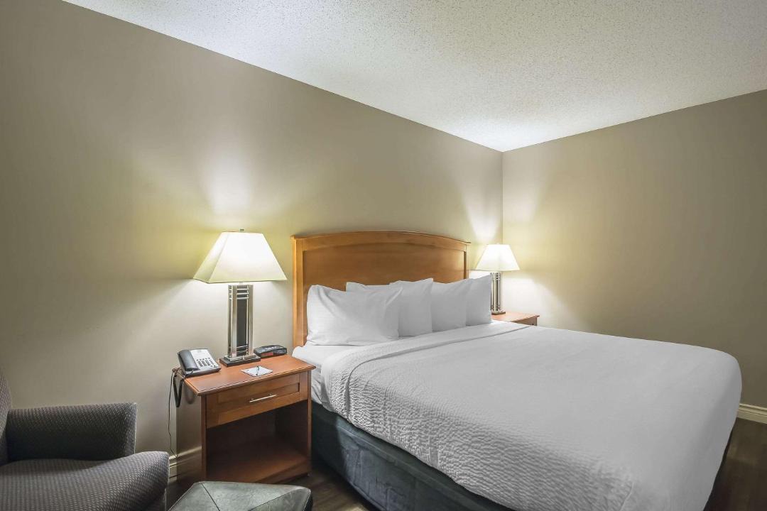 Photo of Others in West Edmonton