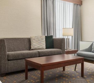 Holiday Inn Oakville Centre Ihg Hotel 