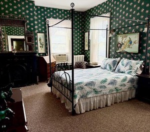 Carriage Inn 