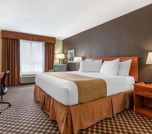 Strathmore Inn 