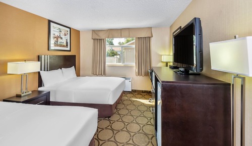 Standard Room, 2 Queen Beds, Non Smoking