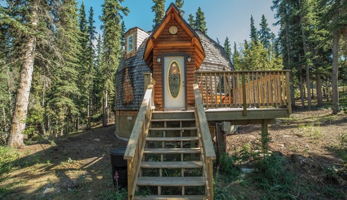 Family Cottage, 2 Queen Beds - 8 Minutes from Main Lodge
