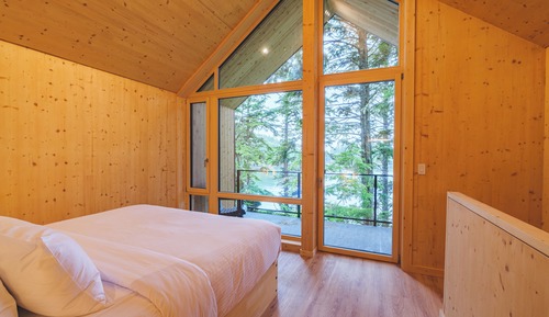 Signature Cabin, 2 Bedrooms, Oceanfront