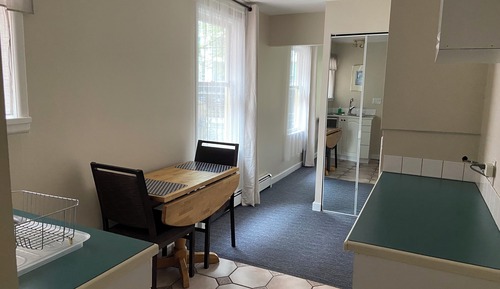Suite, 1 Double Bed, Kitchenette, Private Bathroom