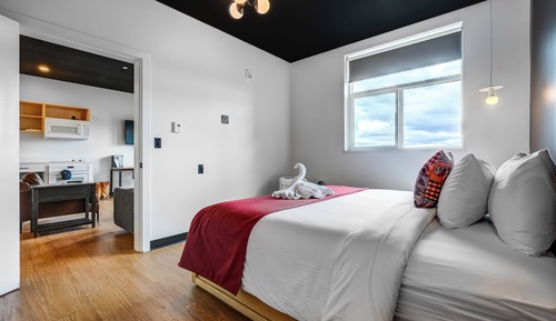 Deluxe Apartment, 1 King Bed with Sofa bed