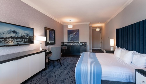 Standard Room, 1 King Bed, Non Smoking (Prestige Floor)