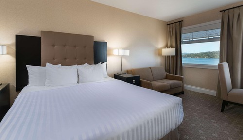 Junior Suite, 1 King Bed, Non Smoking (with Sofabed)