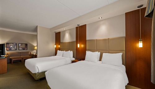 Suite, 2 Queen Beds, Non Smoking, Kitchenette (with Sofabed)