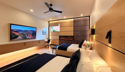Luxury Room 4 - 2 Queen Beds