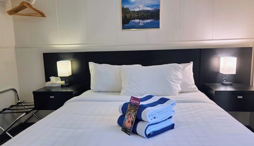 Deluxe Suite, 1 Queen Bed