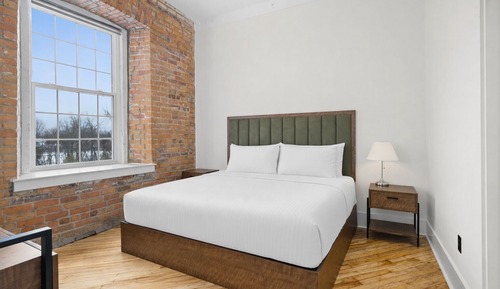 Studio, 1 Queen Bed, Kitchen